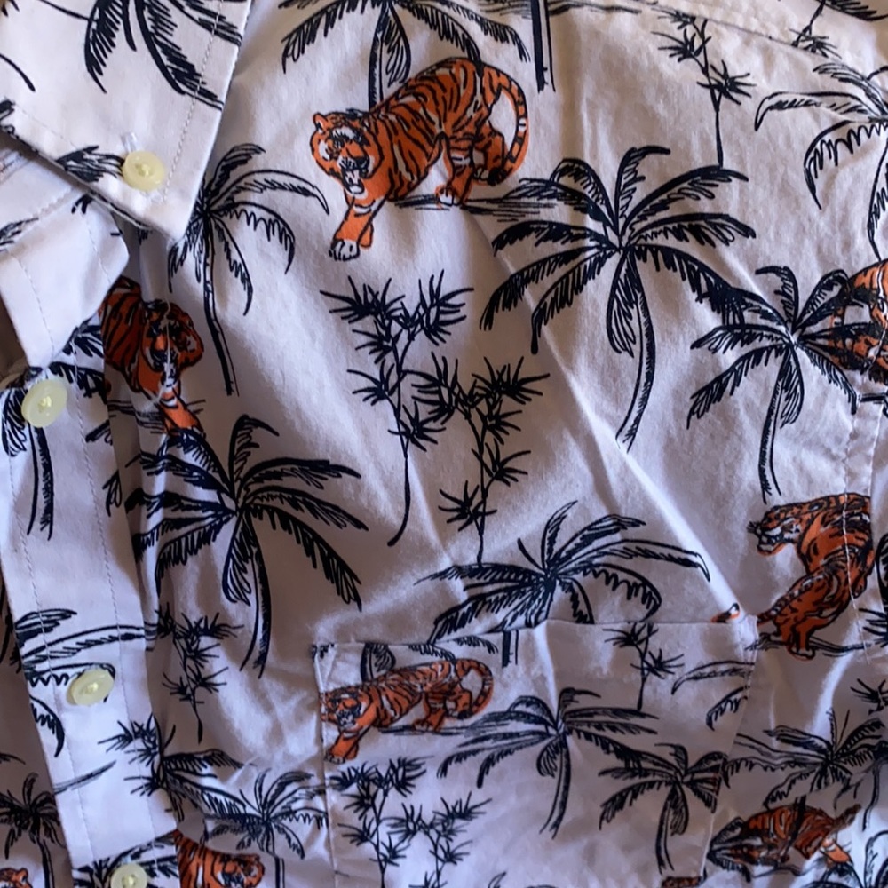 Goodfellow Button-up - Picture 2 of 3